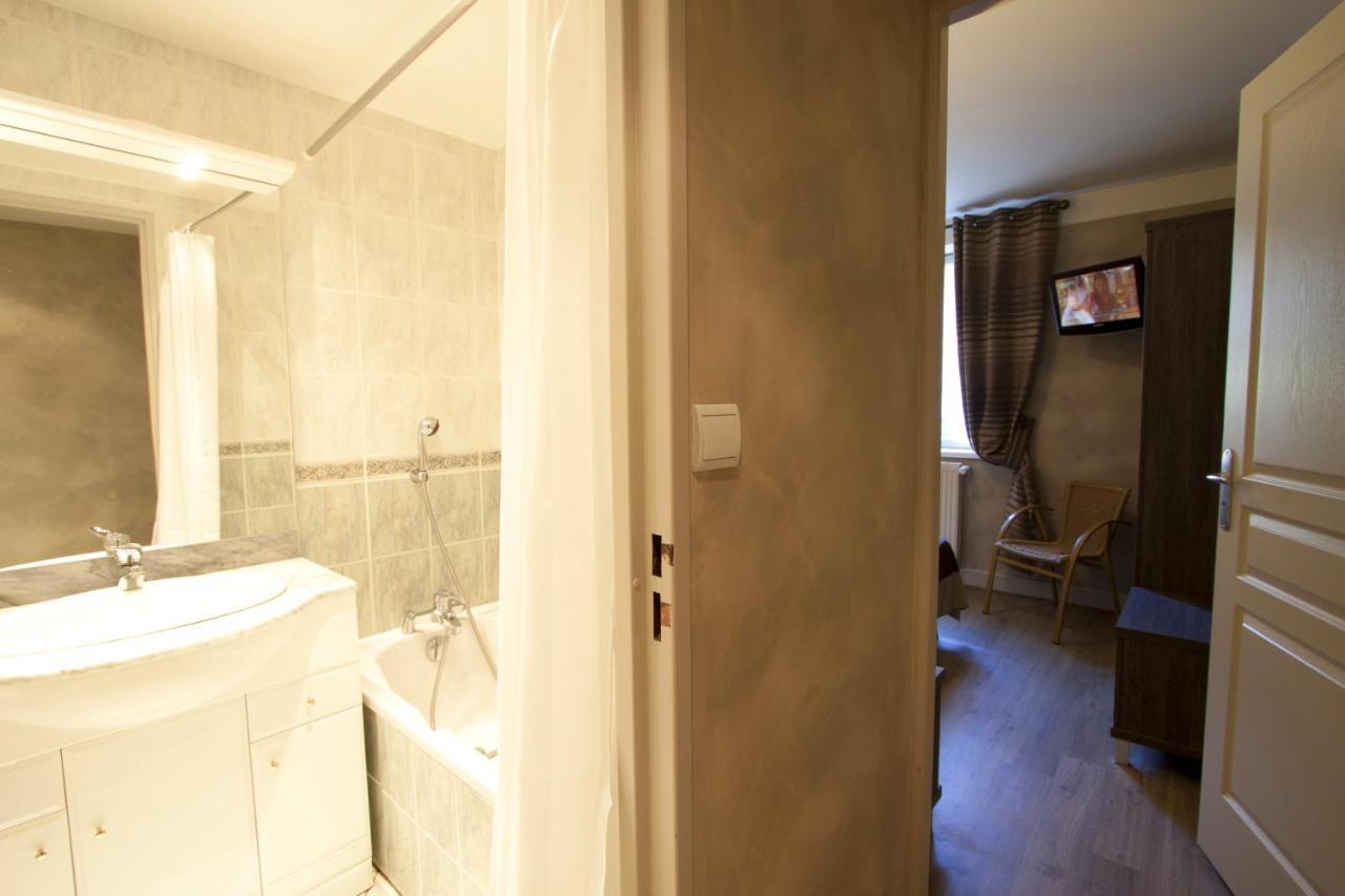 Logis La Residence Le Val-dʼAjol Kültér fotó